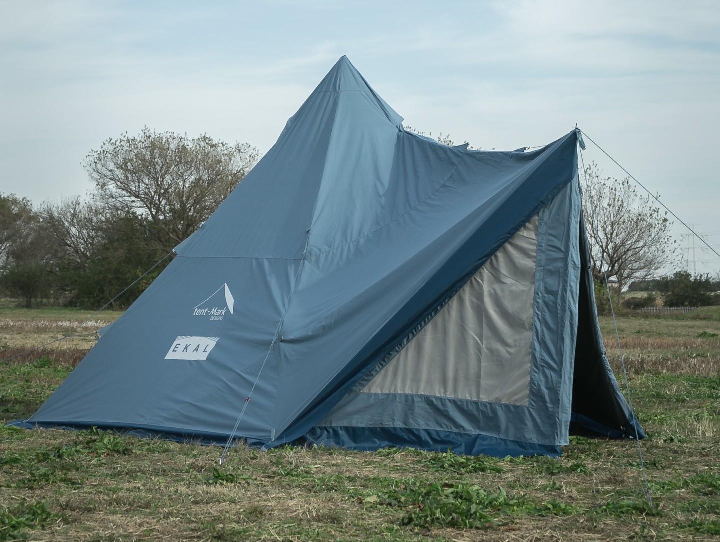 テンマクデザイン「サーカスTC DX」に、清涼感あるEKAL別注カラーが