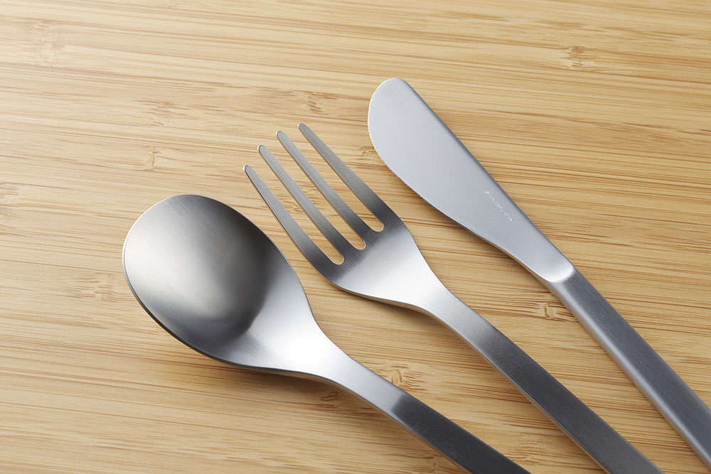 ザ・ノース・フェイスから洗練デザインのカトラリー・テーブルウエアが