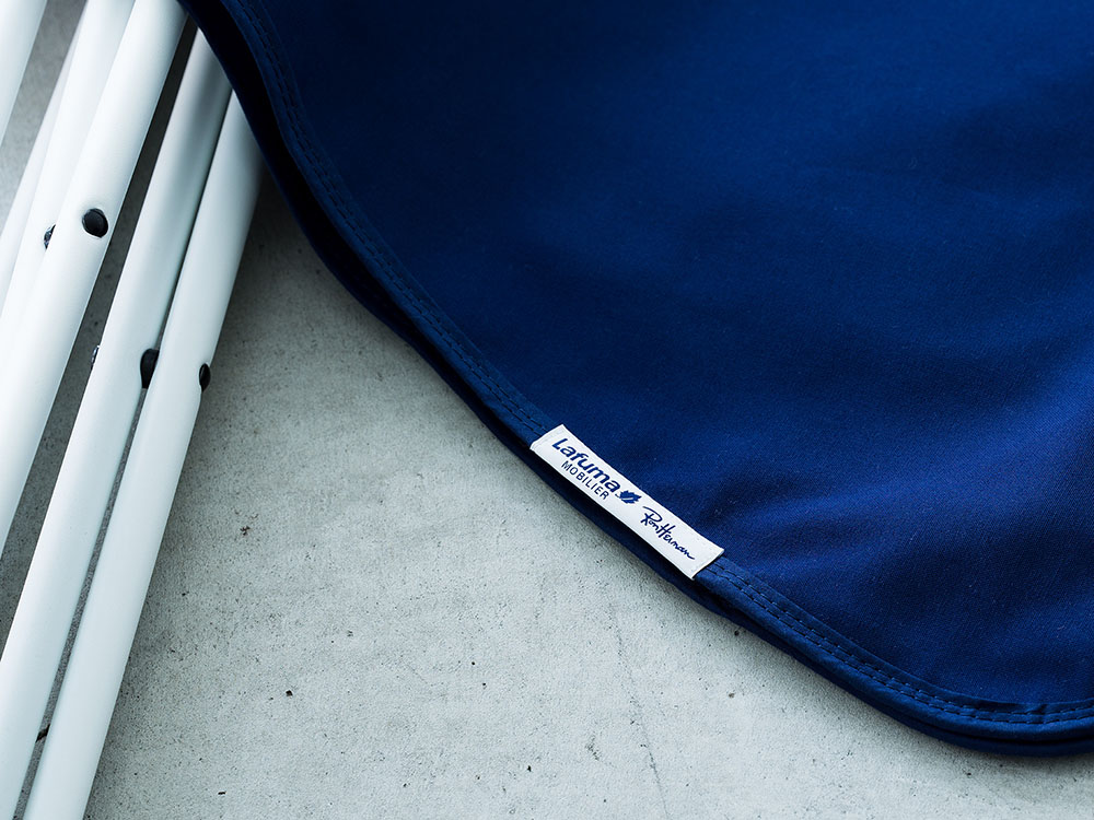 ラフマの名作ポップアップチェアが、ロンハーマン別注カラーでさらに