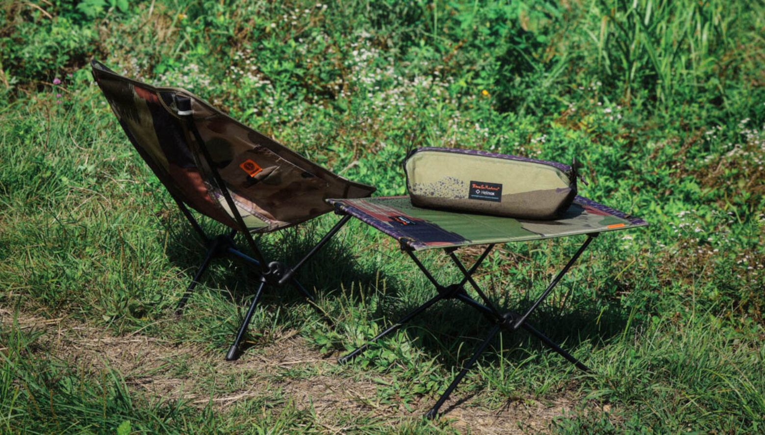 デウス エクス マキナとヘリノックスが異色コラボ。定番テーブル