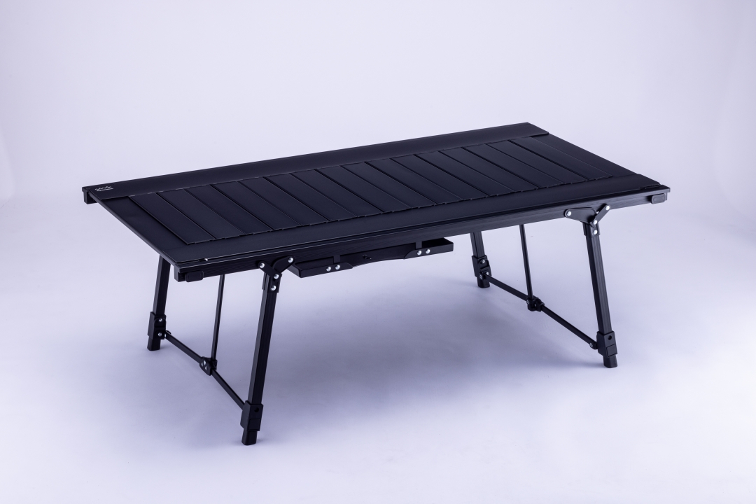 ラギッドな金属感。大人気のアルペン「アルミユニットテーブル」に