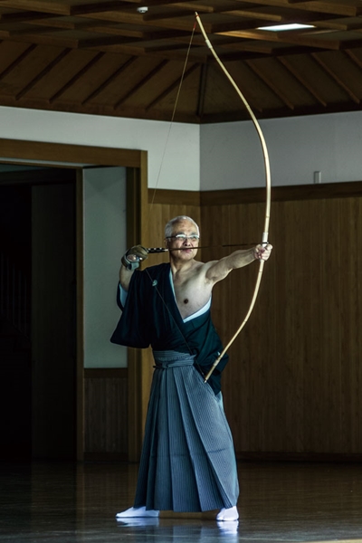 弓道・弓術再考】古今の「強弓使い」と「強い弓」が教える“射貫く”射法