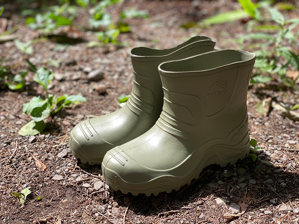 ワークマンオンラインストアブログ 1500円の軽い防水シューズ