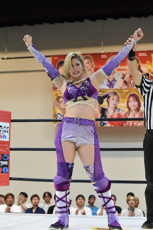 天麗皇希、新技炸裂で翔月なつみから初白星