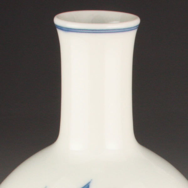 今右衛門窯 作 錦花絵花瓶 – ギャラリー一番館オンラインショップ