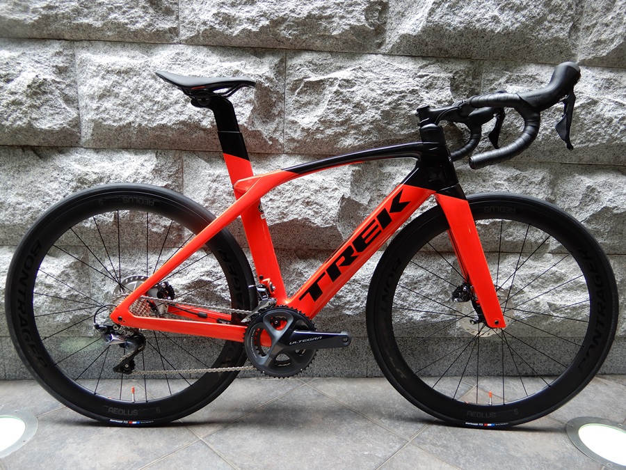 新型ロードバイク 2020 TREK MADONE SL6 DISC(トレック マドン