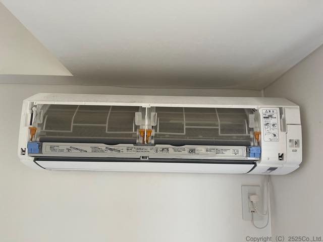 ダイキンAN28YCS 2021の分解掃除|お掃除機能付きエアコンクリーニング