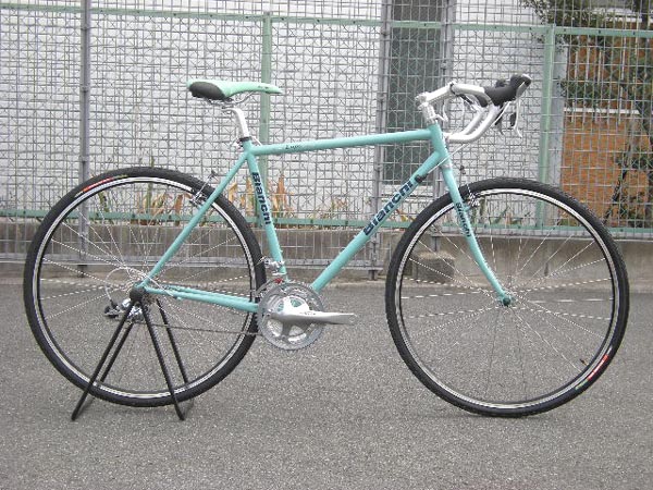 2009年モデル BIANCHI ビアンキ クロスバイク ツーリングバイク LUPO