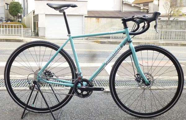 BIANCHI LUPO DISC(ビアンキ ルポ ディスク) シマノTiagra完成車 2015