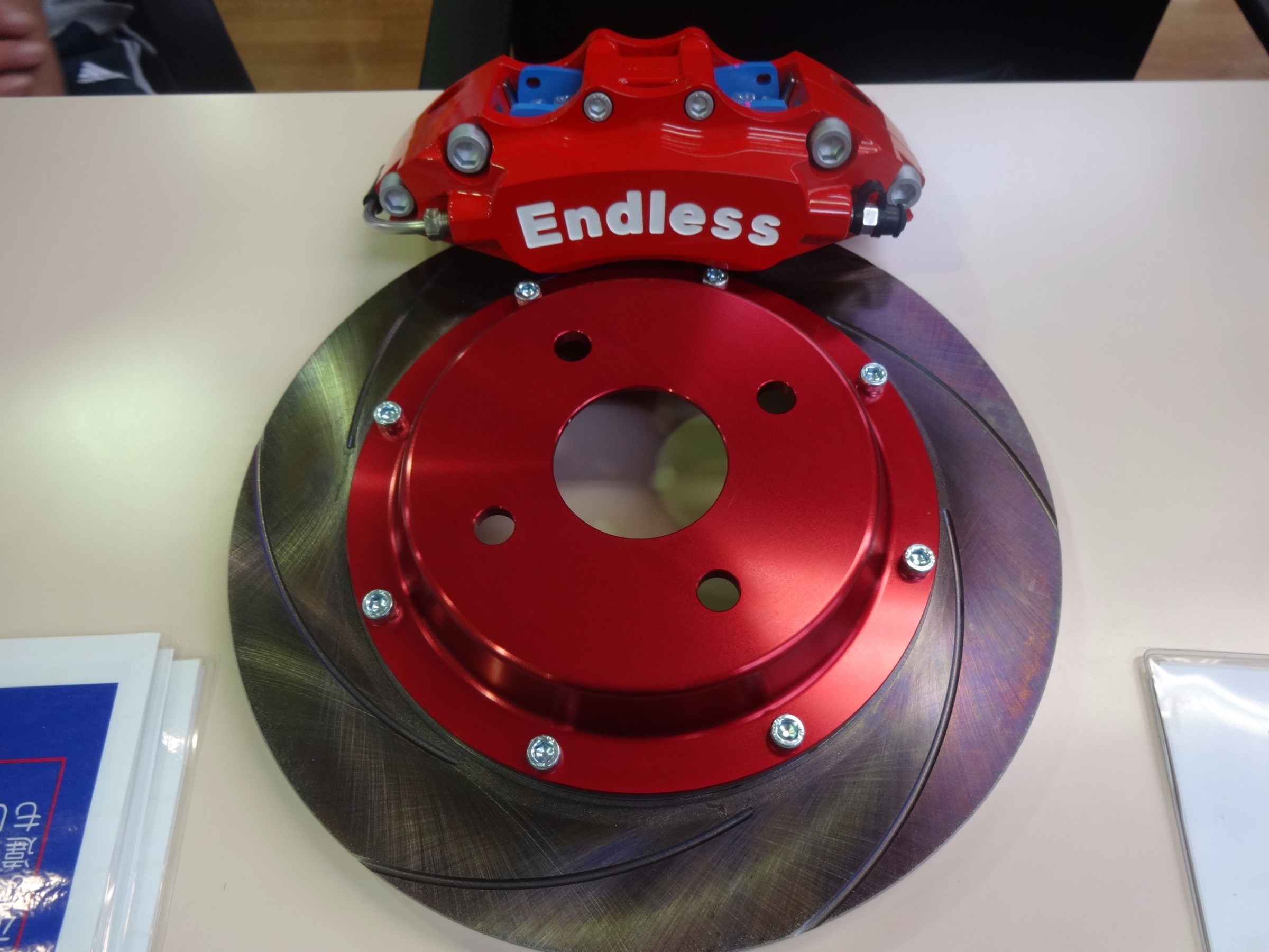 エンドレスキャリパー マイクロ6入荷!! | 今日の出来事 | コクピット