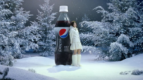 宇多田ヒカル、「ペプシネックス」新TV-CMの「クリスマス」篇に出演