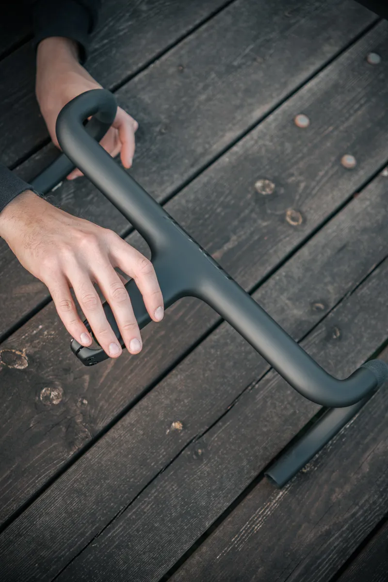 Roval alpnist cockpit幅420mm ステム長110mm Roval alpnist cockpit幅