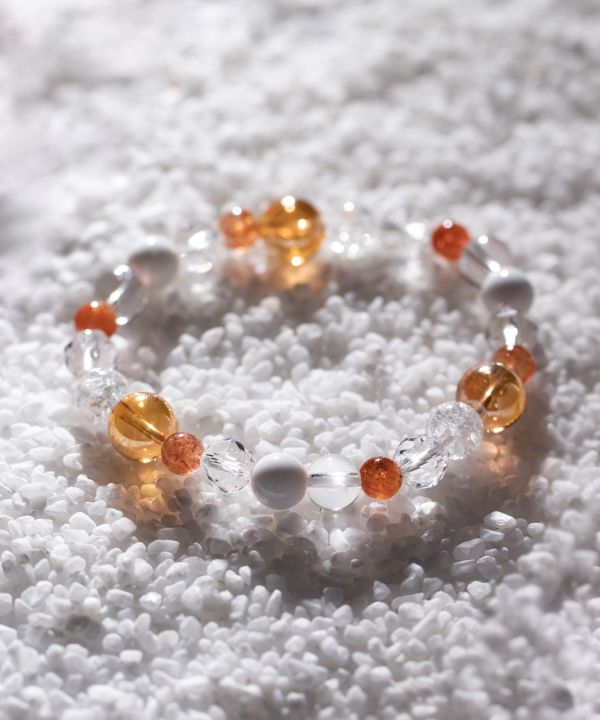 日輪(にちりん)サンストーン白 ブレスレット(SUNSTONE): 『岩座(いわく