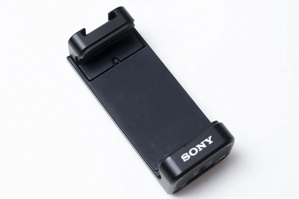 販売開始＞ソニー純正のスマホホルダー「Vlog Monitor（XQZ-IV01）付属