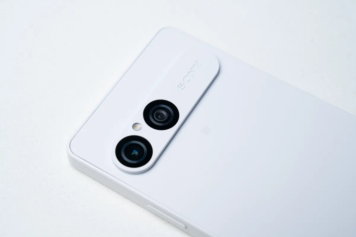 店頭常設展示中＞これが、新しいスタンダード。SIMフリー『Xperia 10