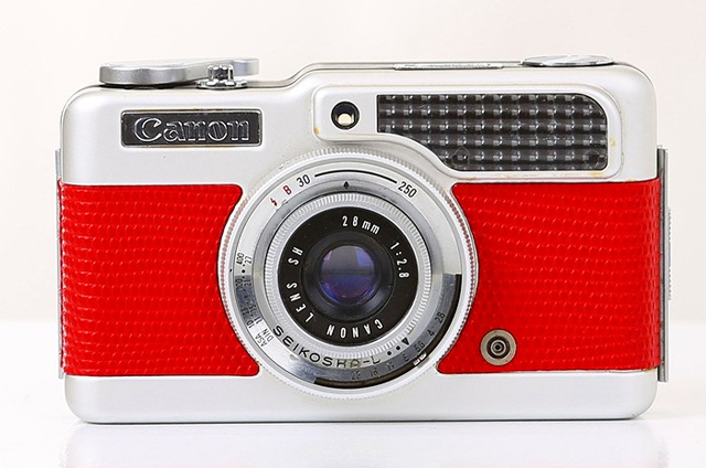 フィルムカメラはじめよ♪ 002】 コンパクトカメラと一眼レフ｜カメラ