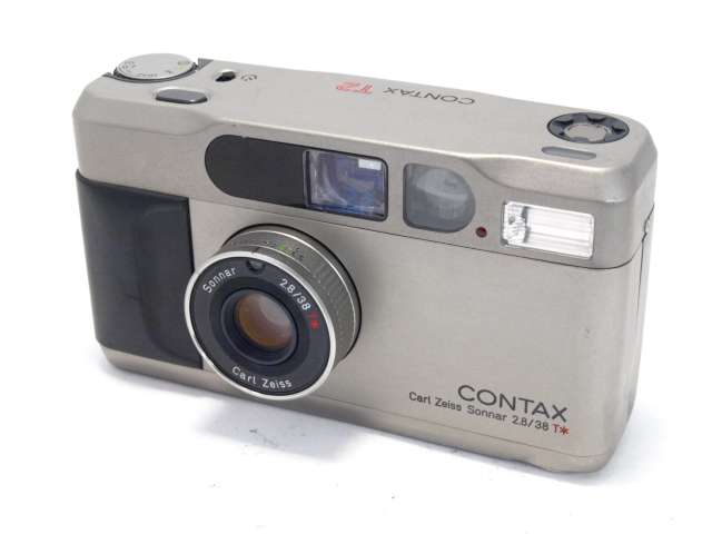 カールツァイスレンズを搭載した高画質フィルムカメラ、コンタックスT2