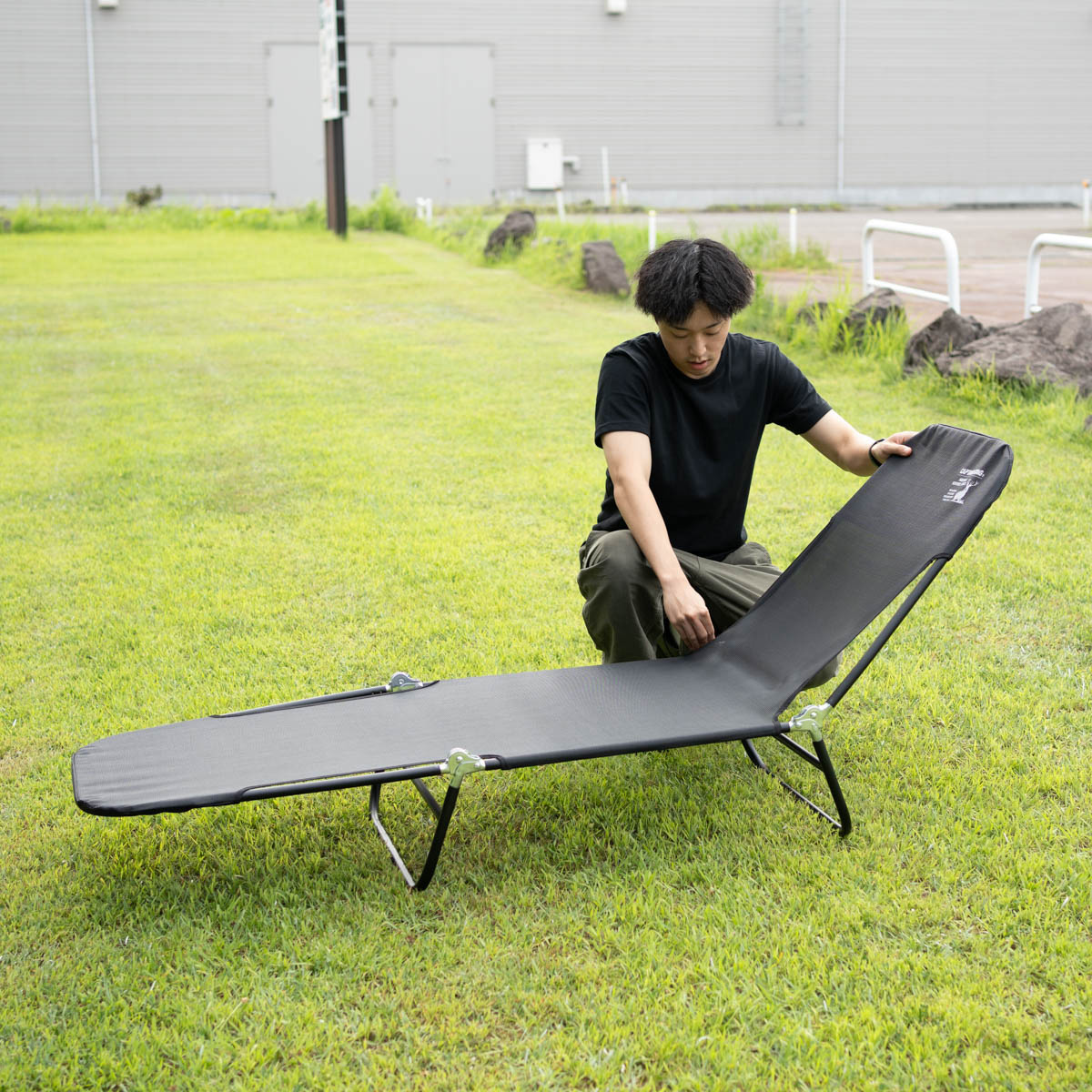 クールメッシュ リクライニングベッド （ブラック） - アウトドア