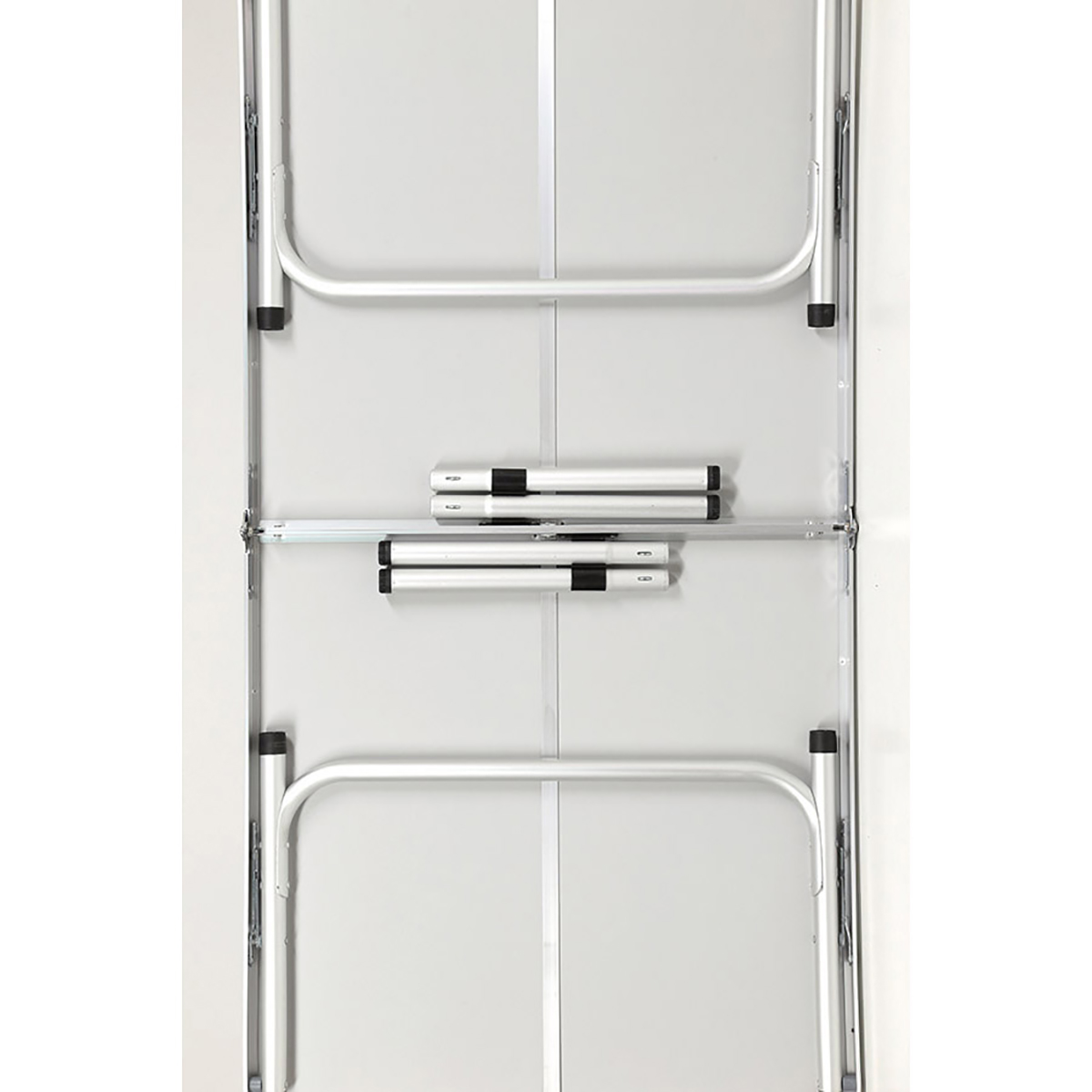 ジャストサイズ ラウンジチェアで食事がしやすいテーブル 4~6人用＜M