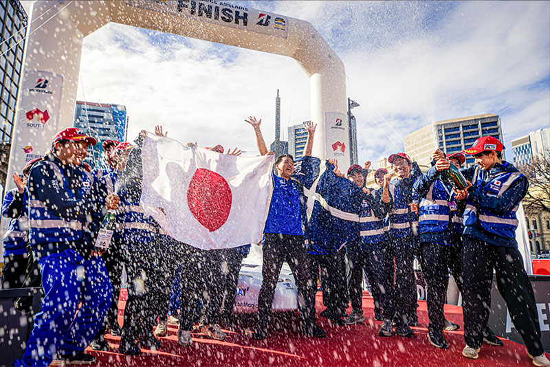 東海大学ソーラーカーチーム、世界大会で5位入賞