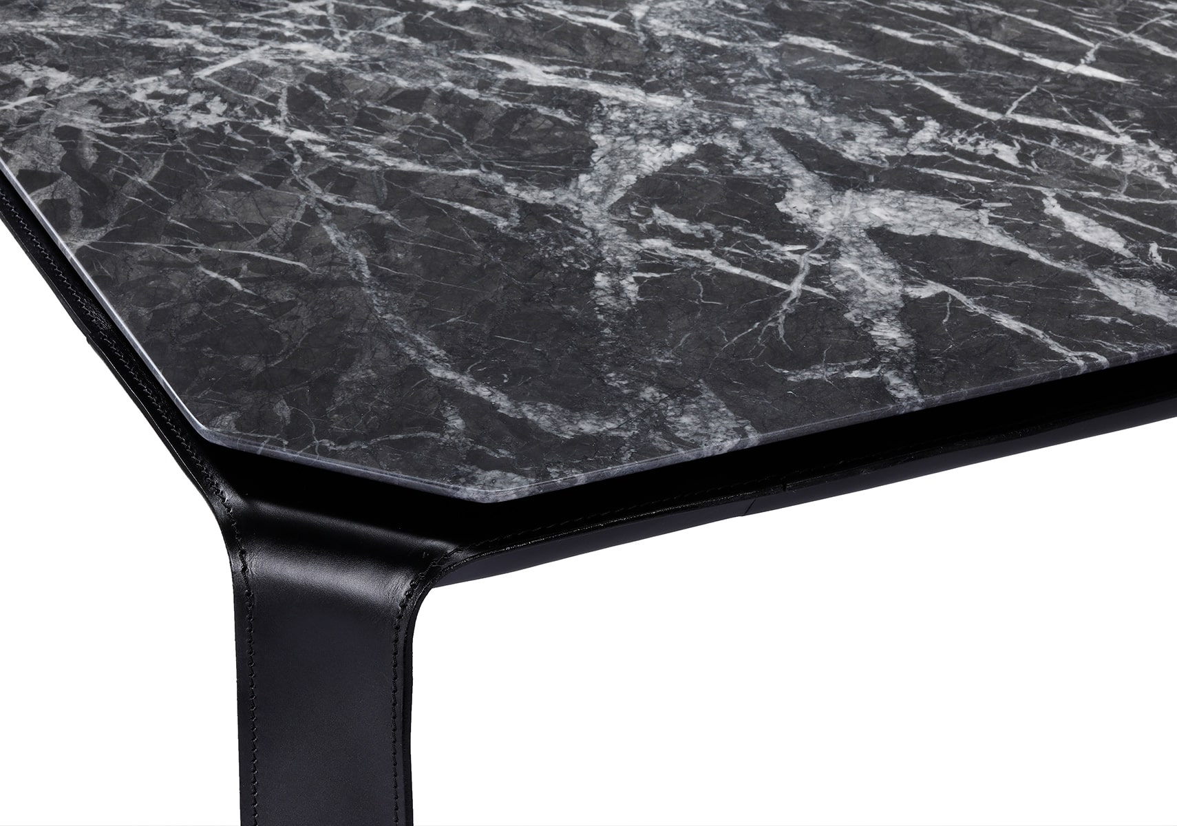 Cassina（カッシーナ）424 CAB TAB キャブタブ|カッシーナ・イクスシー