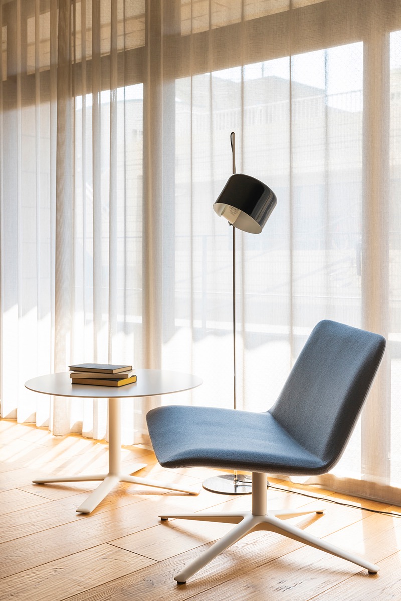 SLIM LOUNGE（スリム ラウンジ ラウンジチェア）ALIAS | カッシーナ