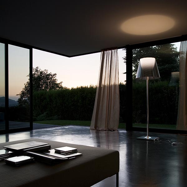 FLOS(フロス) KTRIBE F2ケートライブF2 フロアランプ|カッシーナ