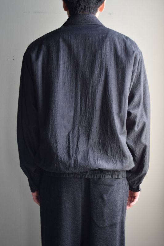 COMOLI (コモリ) ウールシルク スイングトップ [CHARCOAL]