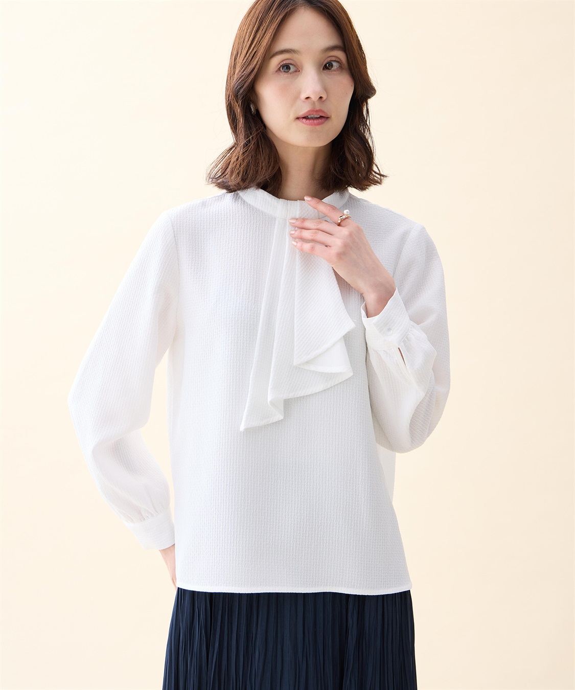 ジャガードボウタイブラウス A/C DESIGN BY ALPHA CUBIC｜クロスプラス