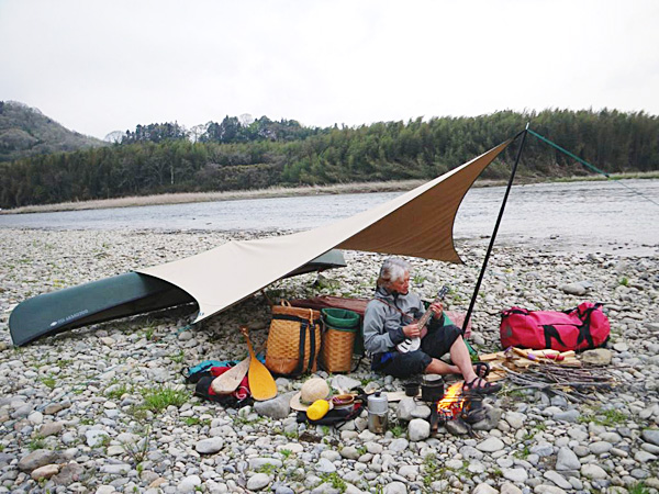 プロデューサーが語る！ 焚き火タープの名品「ムササビウイング」誕生