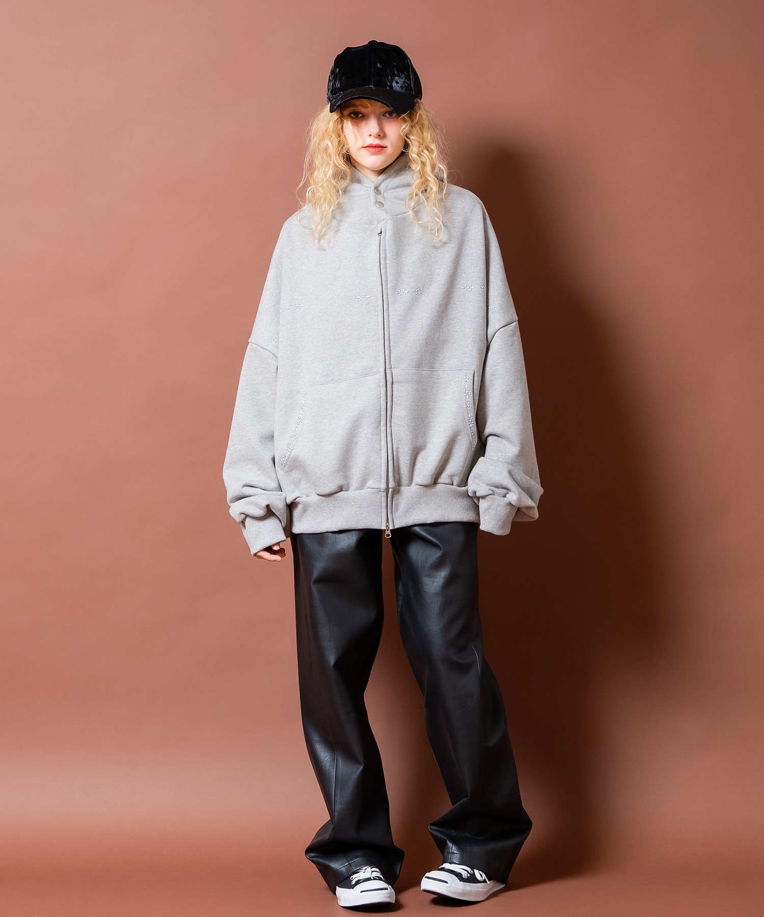 ネイティブスタッズデザインボリュームネックスウェットオーバーサイズ