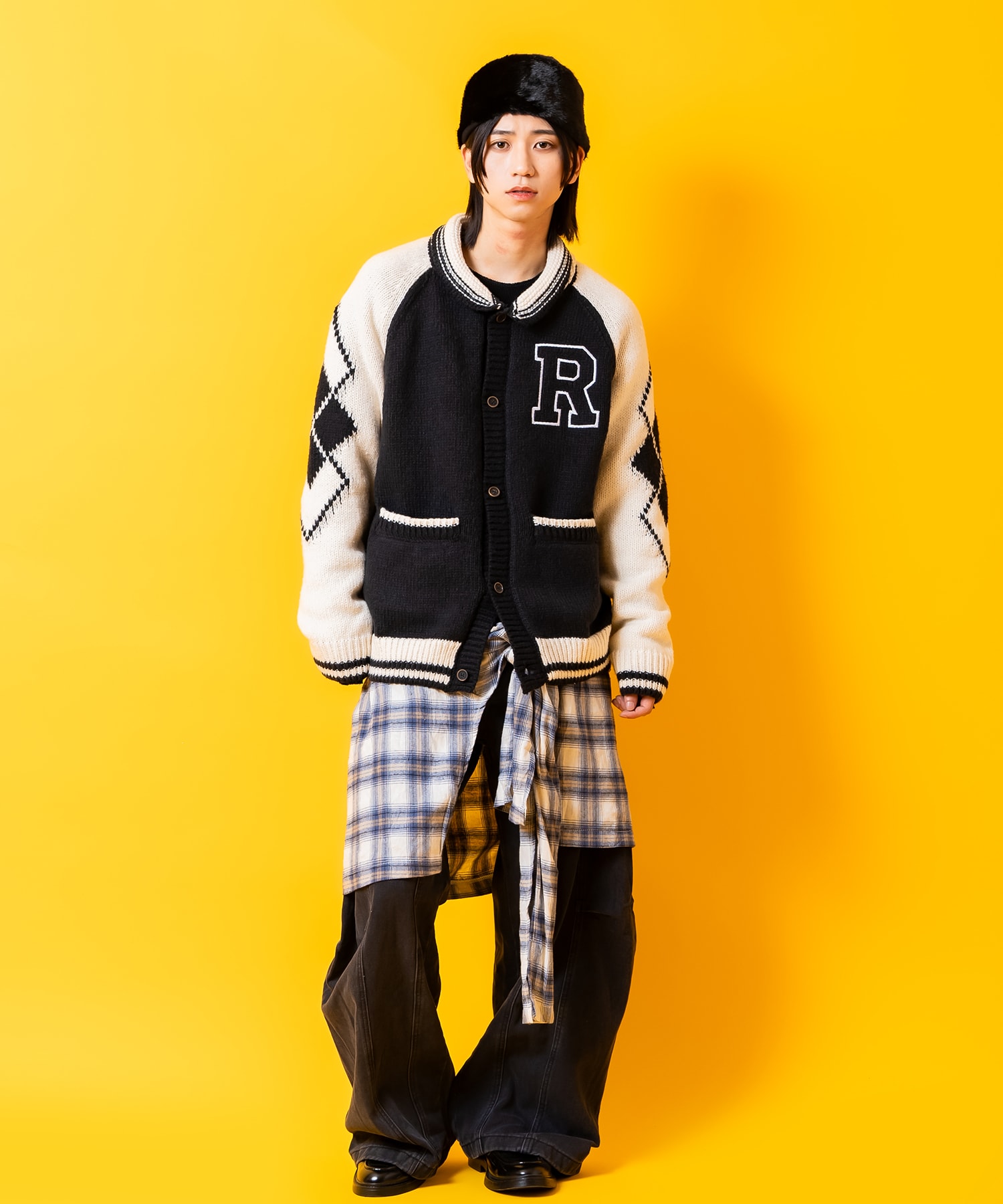 アメカジライクロゴ刺繍＆ナンバリングワッペンショールカラーニット