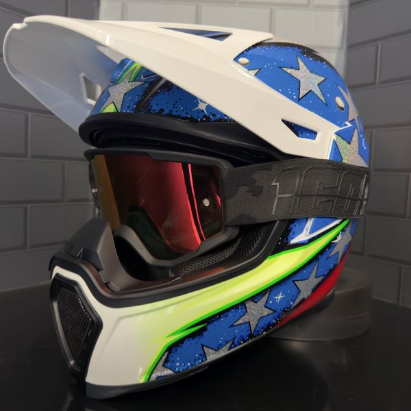 ICON（アイコン）AIRFLITE(エアーフライト）グラフィック ヘルメット