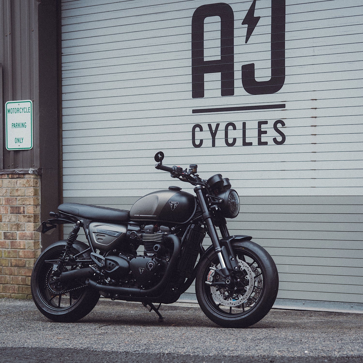 DID Raven ZVM-X 525 Chain - Black / Chrome - 120 Links - A & J