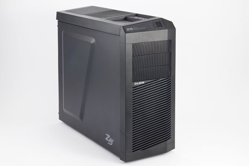 今どきのニーズを押さえた、お買い得感の高いPCケース「Z5」 | 株式