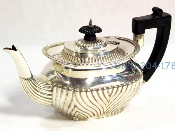 銀食器類の買取はあさぎ堂へ