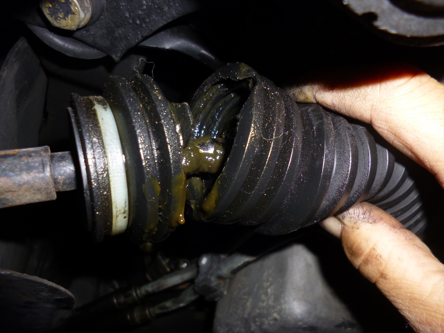 BMW・ALPINA修理の専門店 オートファイン：【E30 320i】ステアリング