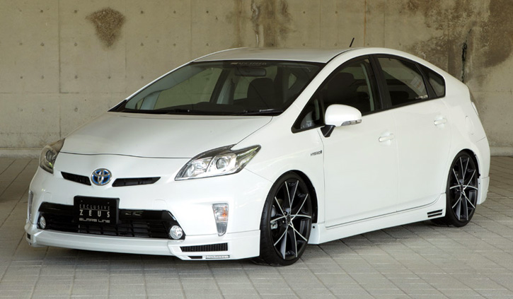 EXCLUSIVE ZEUS(エクスクルーシブゼウス/エムズスピード) プリウス