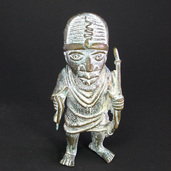 ベニン王国ブロンズ像(中)<アフリカのブロンズ：アフリカ雑貨アザライ