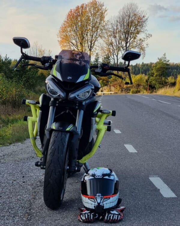 ストリートトリプル765½用 倒れても傷つかないスタントケージ｜AxxL