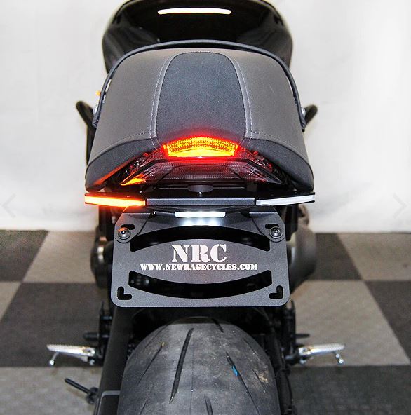 NRC製 XSR900用 ウインカー内蔵フェンダーレス｜AxxL