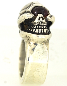 ストップライト|サイドスカルシルバーリング|ガーネット入りサイズ直し