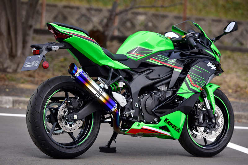 R-EVO2 カーボン フルエキゾースト：ZX-4RR / ZX-4R SE：2023〜：政府