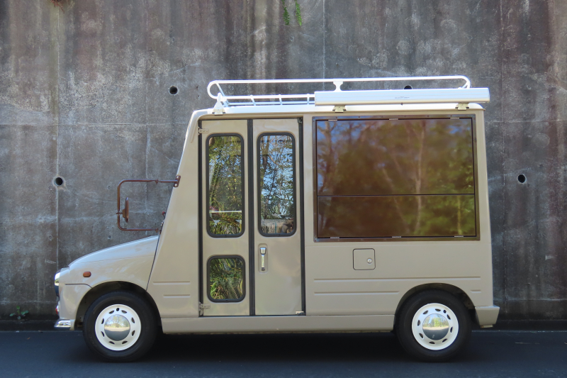 ダイハツ ミラウォークスルーバン キッチンカー 移動販売車 中古車