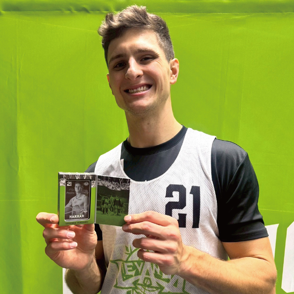 バレンタインデイ企画！選手のチェキ写真が当たる！プレーヤーズフォト