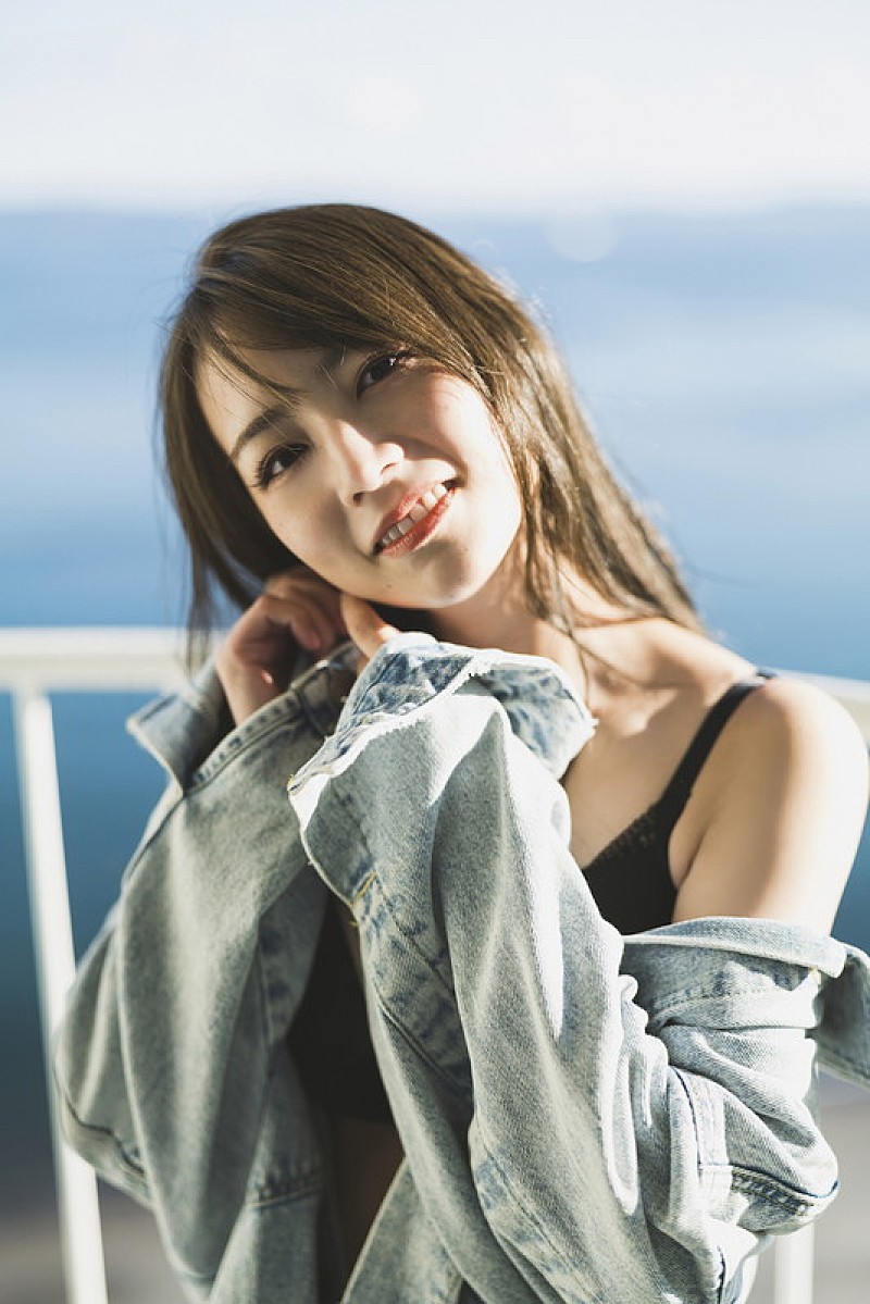 北野日奈子（乃木坂46）、ホテルのバルコニーで撮影された大人な2nd