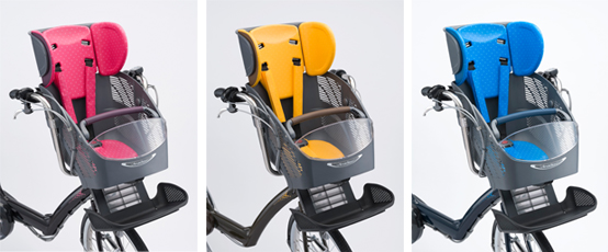 新色チャイルドシート、安全機能をプラスした 3人乗り(幼児2人同乗