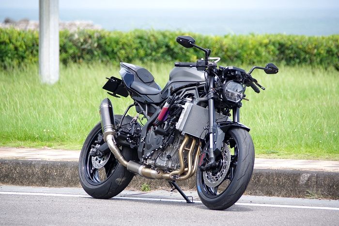 カワサキZX-25R SE（2023） リアブレーキレスのテスト＆記念撮影