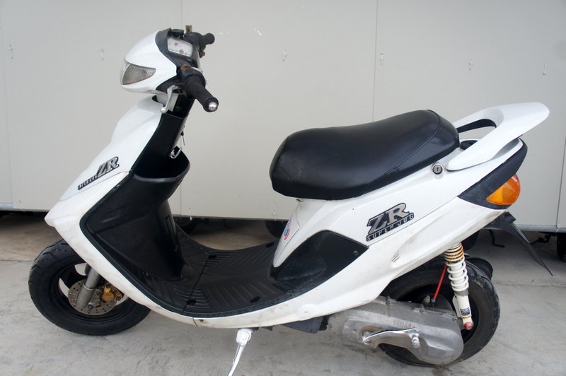 在庫一覧より探せます。ヤマハ JOG ZR 人気のホワイト売切れ