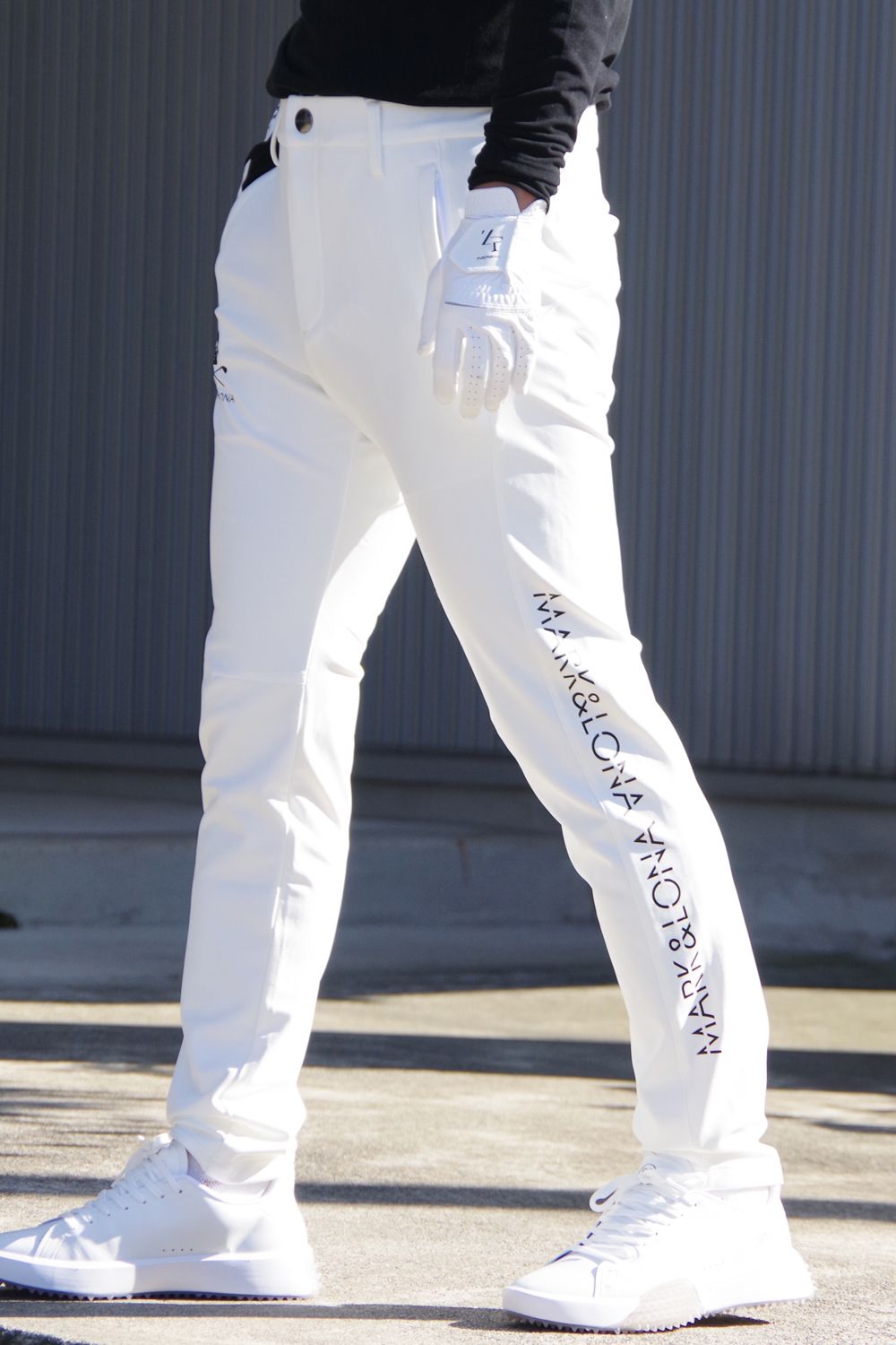 美品 MARK&LONA マークアンドロナ ハーフパンツ ストレッチ ブラック